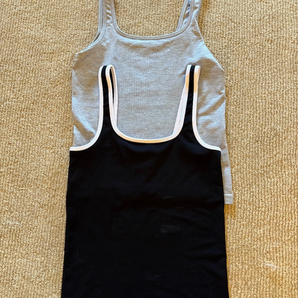 Athleta Tank Tops